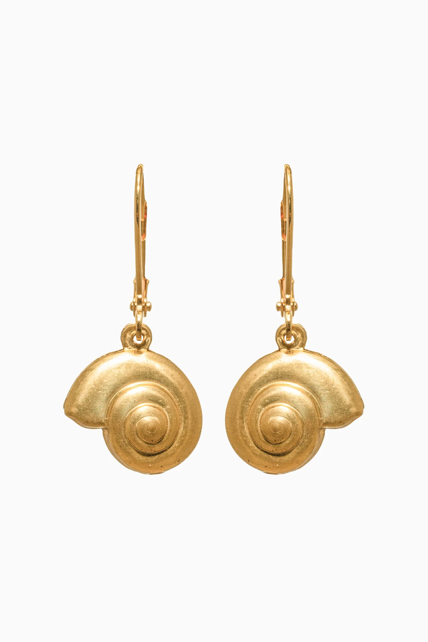 We Dream In Colour Round Shell Earrings