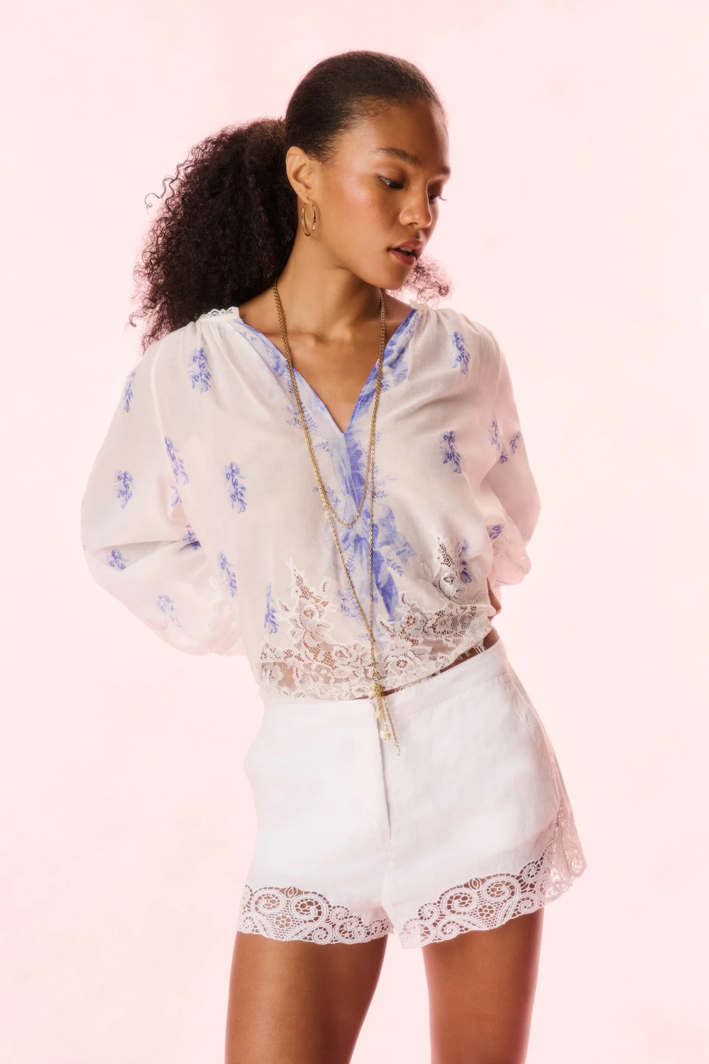 Quindi Linen Crochet Lace Shorts