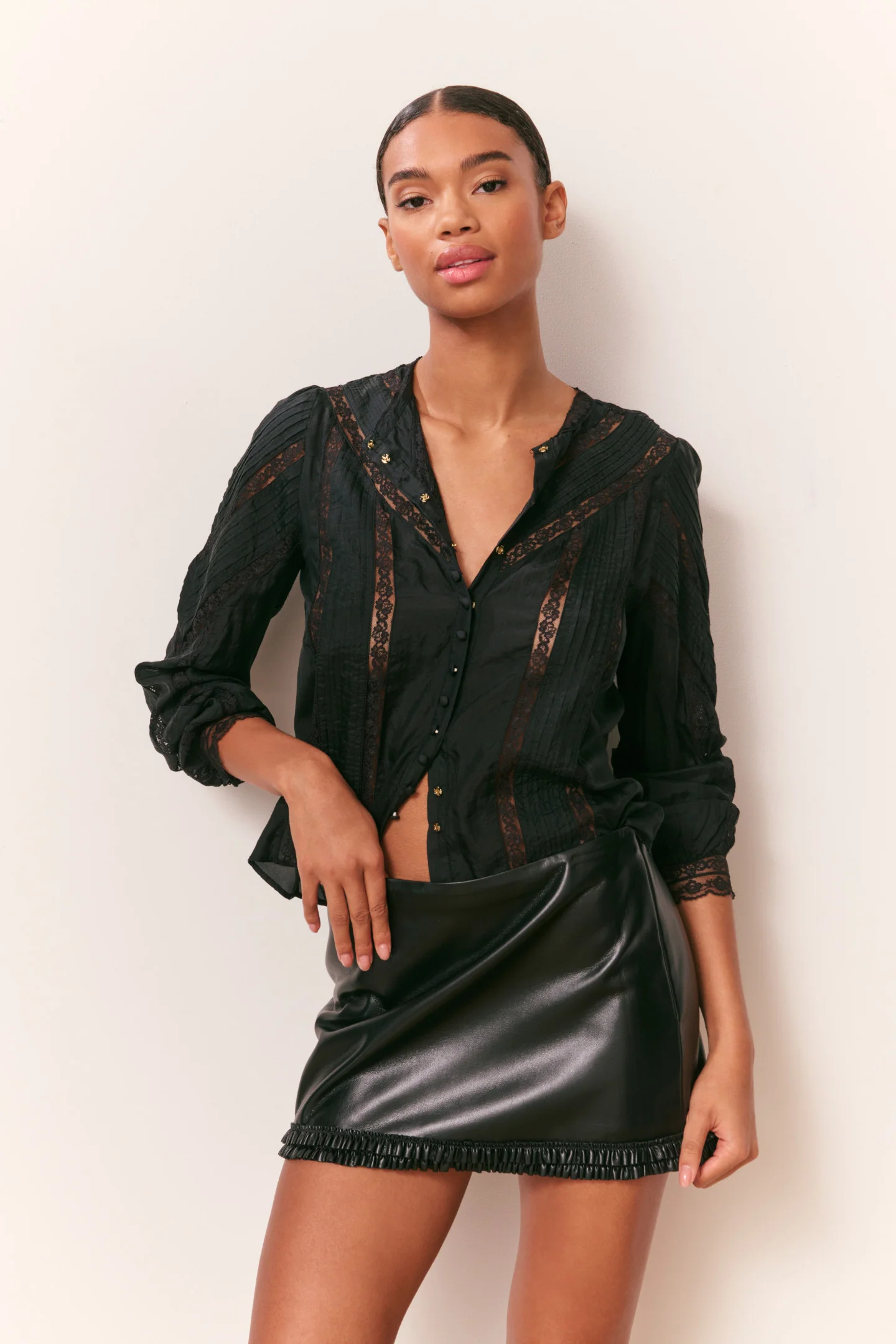 Noala Faux Leather Mini Skirt Noala Faux Leather Mini Skirt